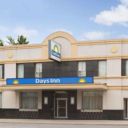 Days Inn By Wyndham Toronto East Beaches المظهر الخارجي الصورة