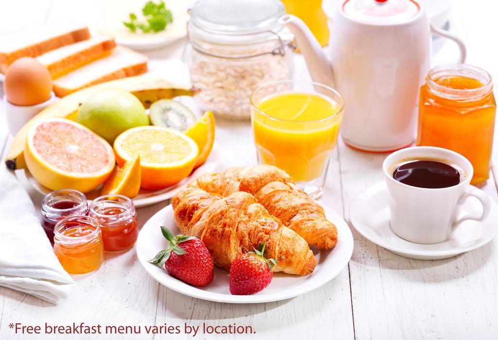 Days Inn By Wyndham Toronto East Beaches المظهر الخارجي الصورة